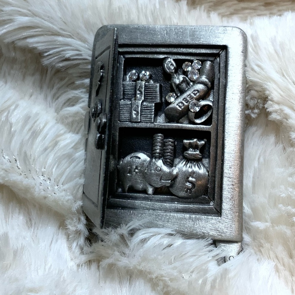 AJC Safe Brooch Pewter Color